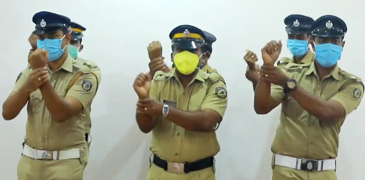印度警察自编魔性“洗手舞” 鼓励民众加强防护意识