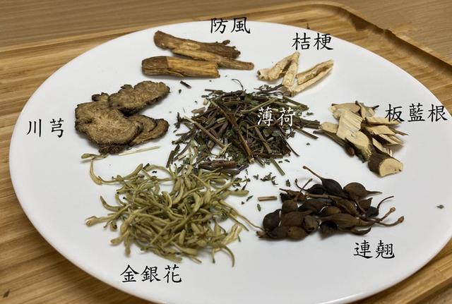 预防感冒润喉茶,可用茶叶取代中药,先蒸后饮 一杯搞定