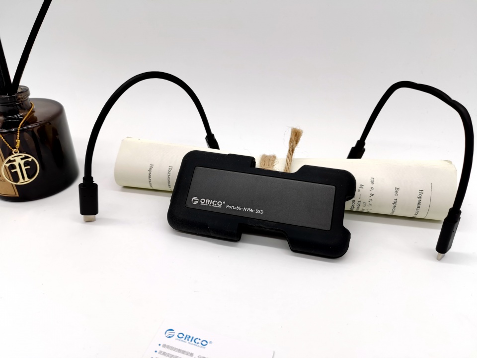 SSD固态硬盘手机专用 1548b6186e0048af923e44e88a3ac7a8.jpeg