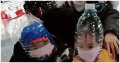 「神器」保证孩子出行安全，网友：这是什么神奇操作宝妈发明“神器”