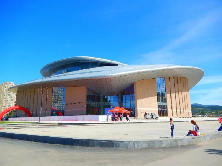 吉林市人民大剧院:艺术让生活更美好