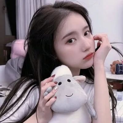 很酷很拽个性很酷很拽个性女头像  最火女生头像超霸气那种 责任编辑
