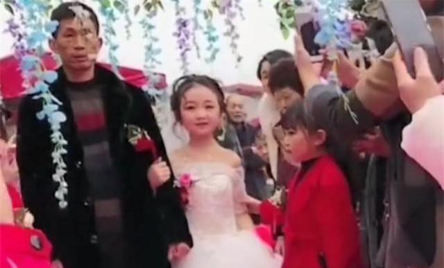 #孩子#身高只有1.3米,婚后生活令人担忧最美袖珍女结婚了