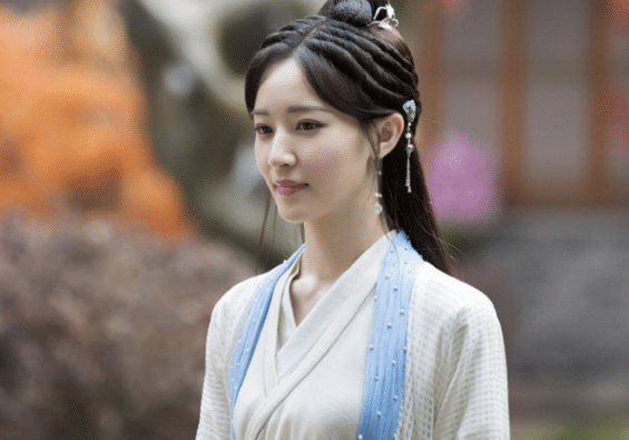 原创《小魔仙》中的方珍妮? 12年后成当红小花, 却被吐槽满脸硅胶!