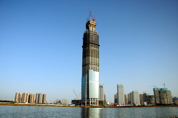 原创湖北最具代表性的高楼，高达438米，成为武汉新一代的地标建筑