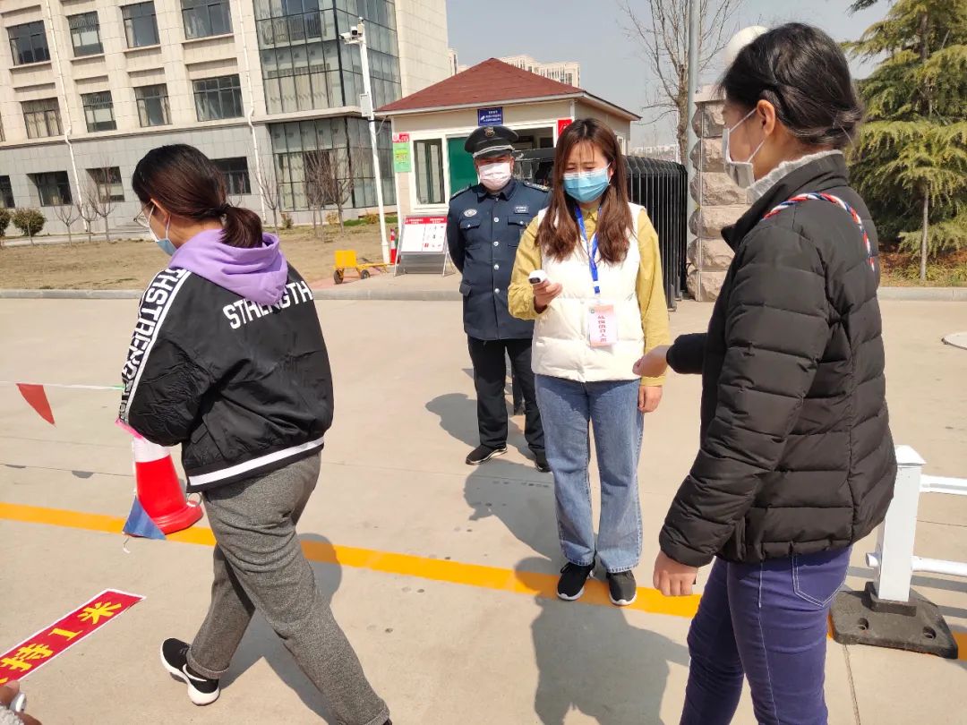 近几天新泰各个学校都在忙这些事儿