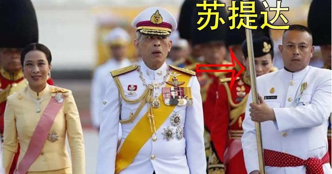 泰国国王今日动态 02e4b8e4f16a4340afbbcc3a1cc78a3a.jpeg