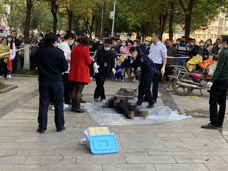 资阳建南桥河边打捞起一女尸,死者的身份和死因等待相关部门的核实