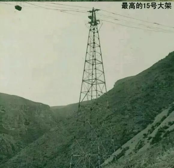 房山山区人口迁移_贫困山区的孩子图片