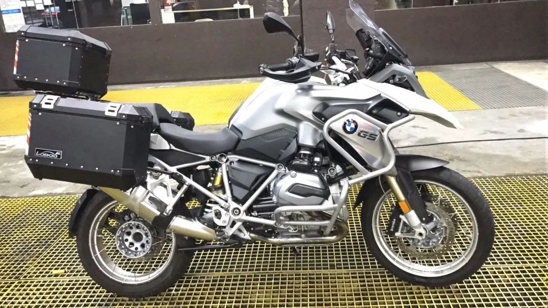 转让| 宝马水鸟1200gs,5千公里!5千公里!15万8