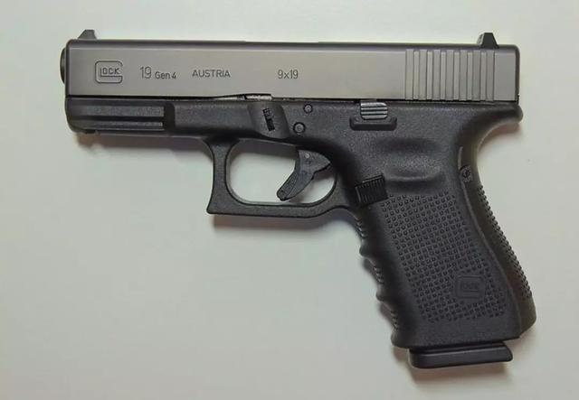 美国最新的手枪 6b1fc72c1944482aa10418b025eeb41e.jpeg