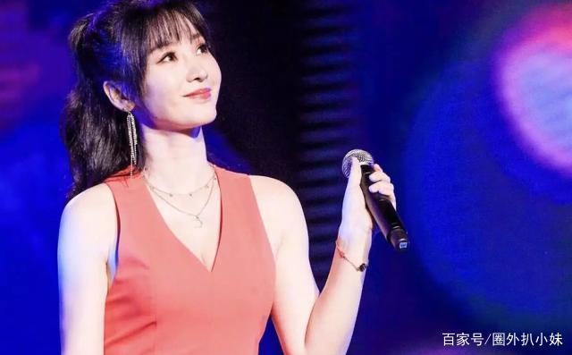 袭胸又强吻、被男星调戏后遭封杀，如今40岁柳岩直播征婚显心酸！