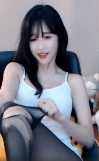 女主播小玉fuli视频再次流出!