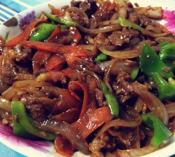 洋葱炒牛肉怎么炒才嫩滑 b0ba8af16b5f4073a719cc142cee8d1e.jpeg