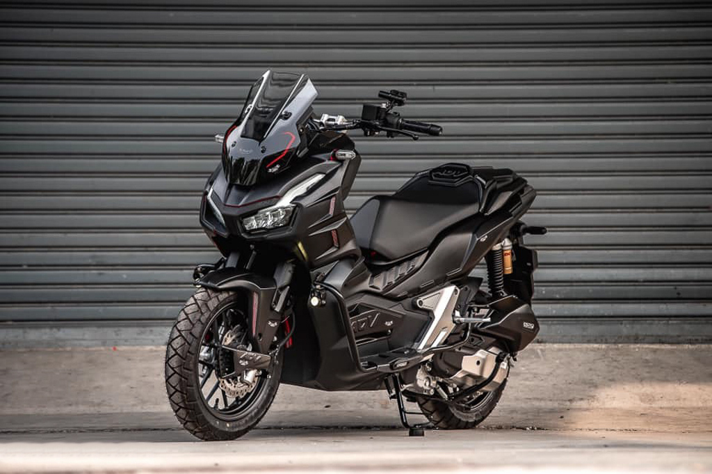 又一部漫威风格摩托 本田ADV150蝙蝠侠定制版亮相