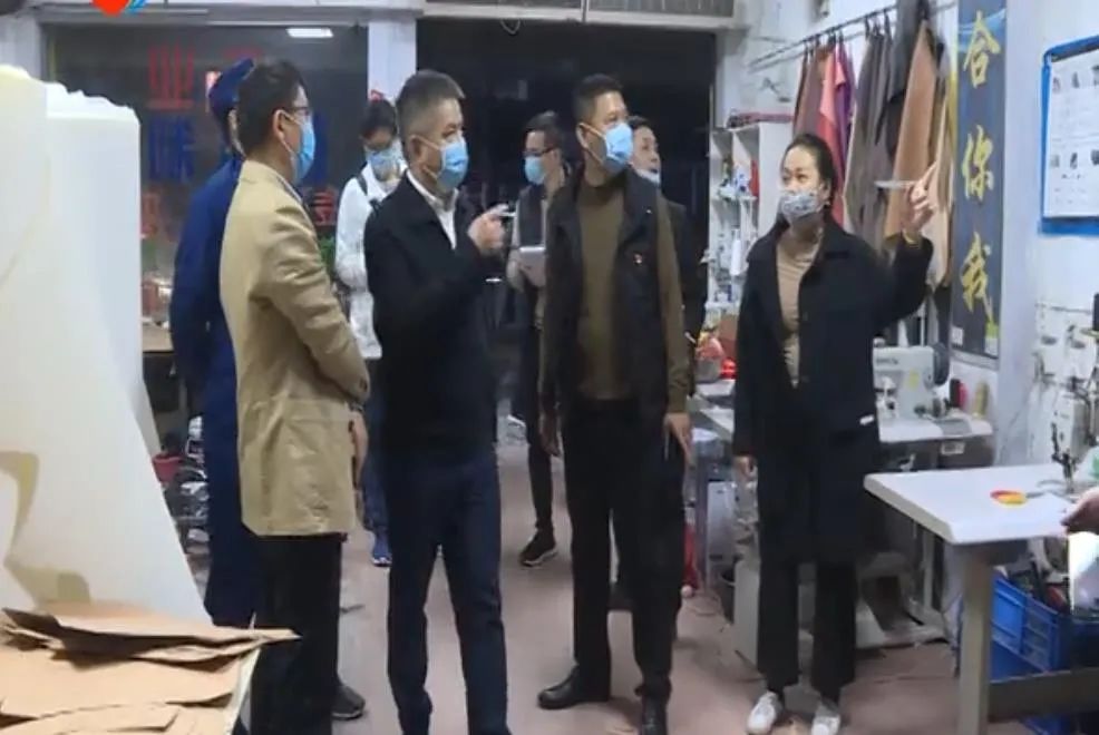 3月18日晚,代王楚彬带队到莲下镇开展消防安全大检查,要求有关