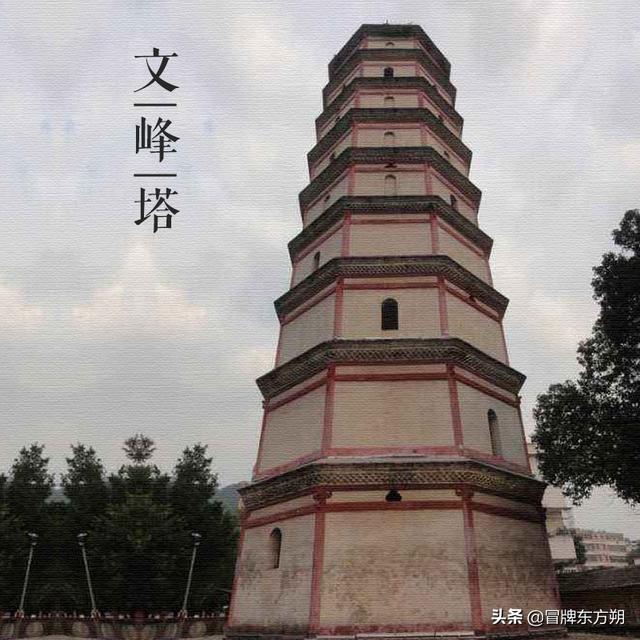 建于明万历四十年,即公元1612年,据清同治《仁化县志》载"文峰塔在