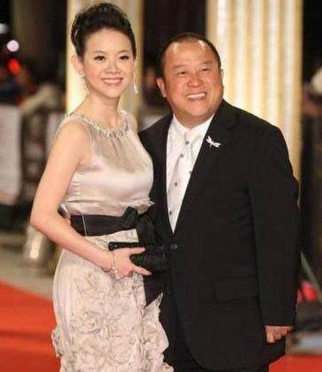 曾宝仪的电视剧：一场关于“哭泣与微笑”的视觉盛宴