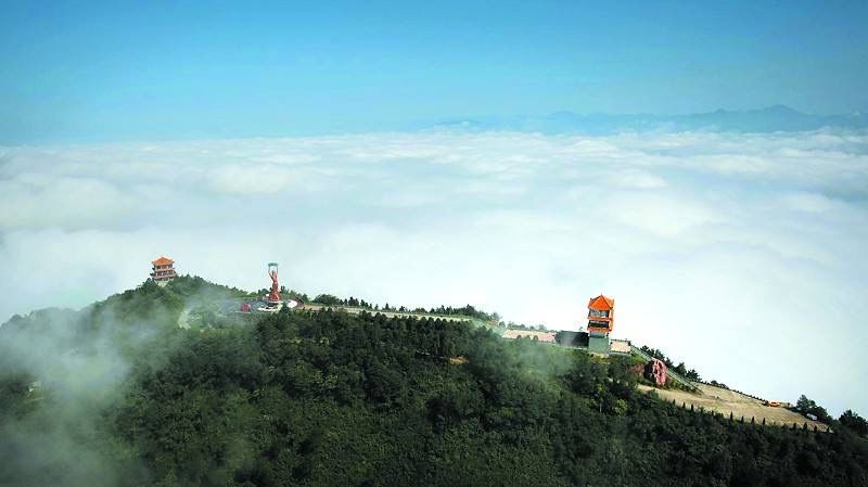 地址:十堰市竹山县宝丰镇新茶村十堰市人民公园▼集休闲,娱乐,观赏