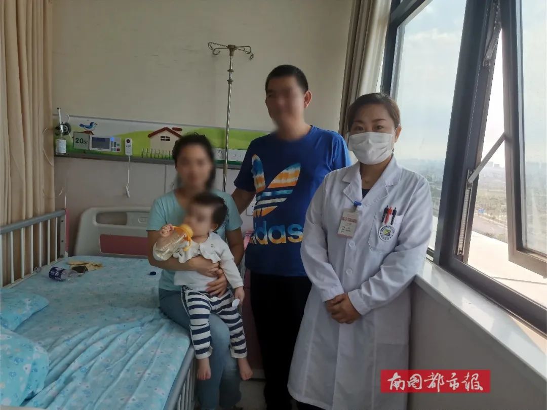 #异物#拍完片子大吃一惊！家长都应该看看....海口1岁女孩一吃就吐