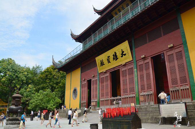 杭州最早的古寺，迄今已有1700年历史，其中一位名人“家喻户晓”_灵隐寺