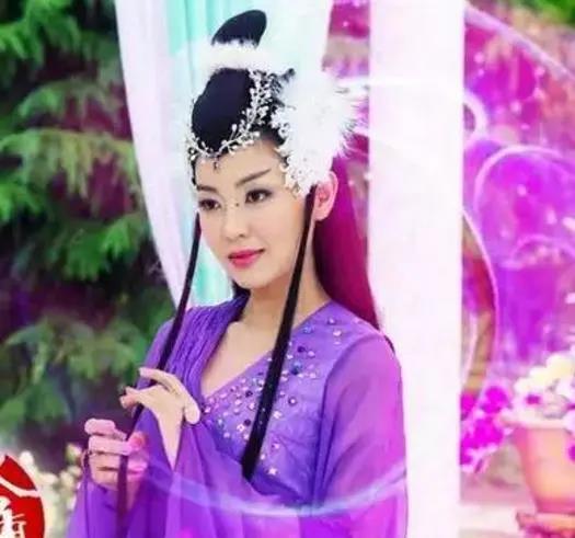 真佩服《天天有喜2》的造型师, 每个扮相都狠美, 尤其
