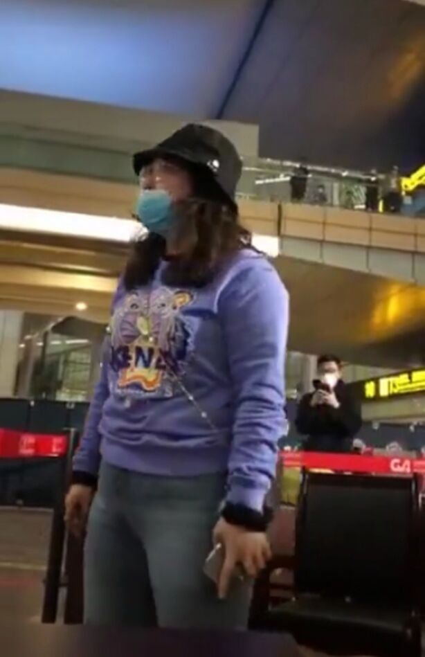 泰国回国女子大闹重庆机场，自称新上海人