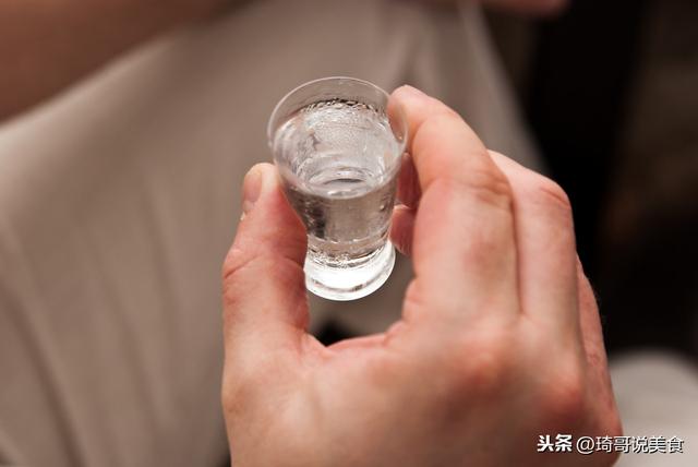 多少度才算是高度白酒 7e488628d03544f098e1c75fe33c4fc4.jpeg