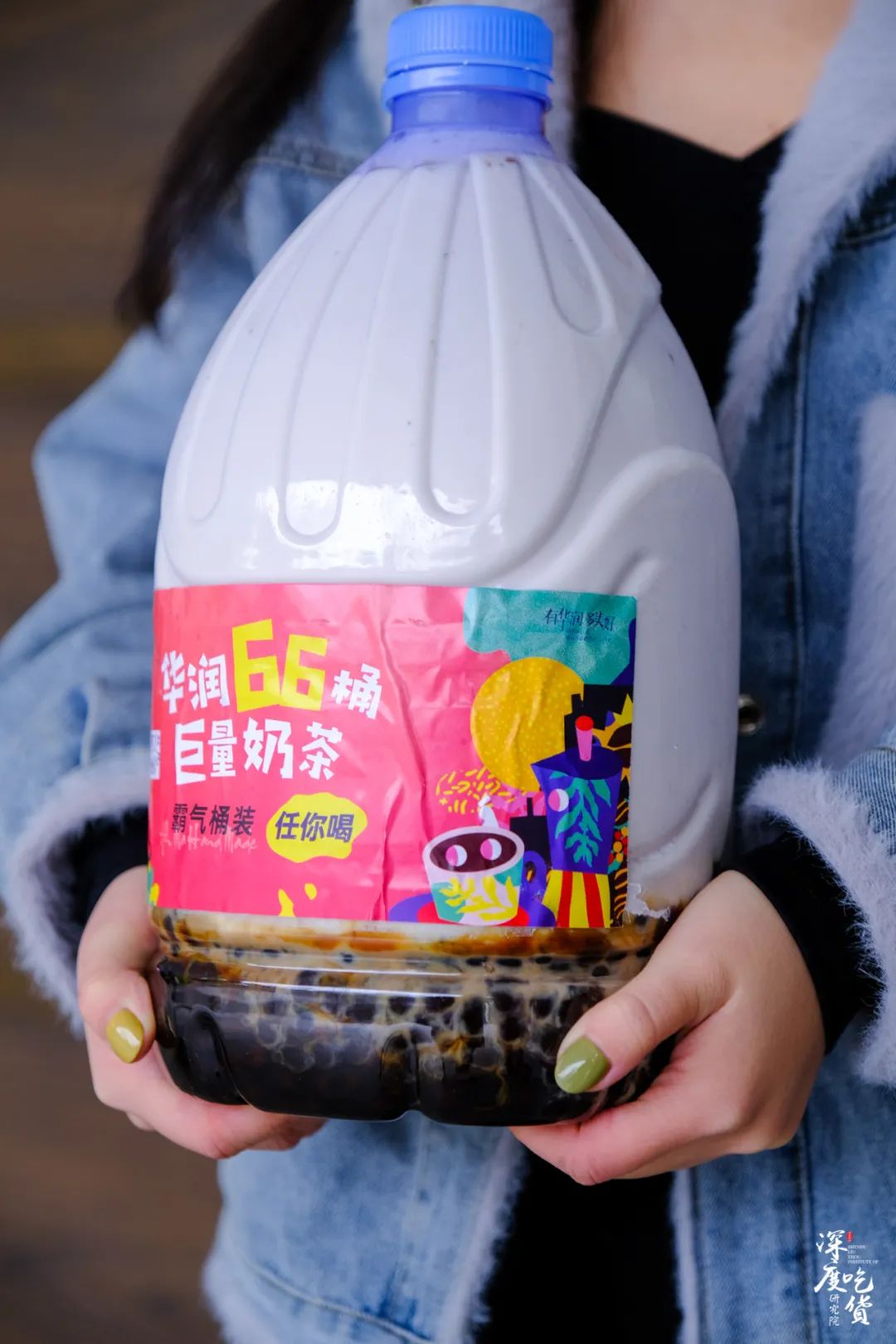 柳州新晋网红巨巨巨无霸豪横奶茶桶66桶免费送给你10倍快乐