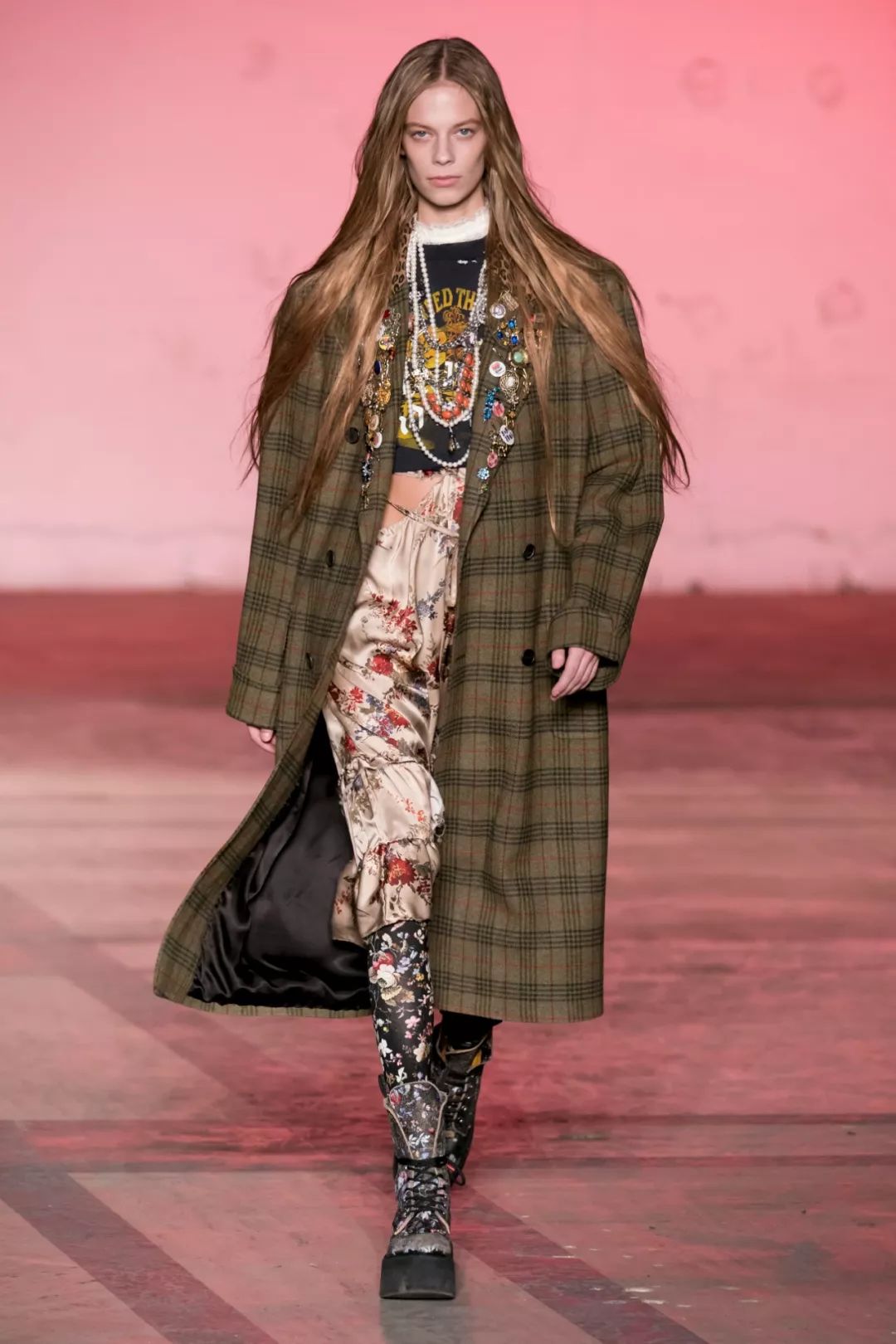 2021年服装流行风格,2021服装流行风格 这些可都是2021女装大火的流行服装风格分析,不会辨别