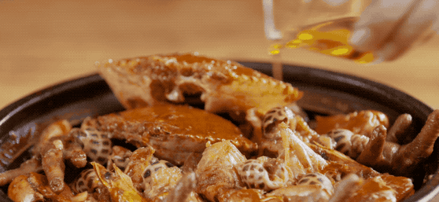 b35fe30a06f445b9aa4f0e7b611de791.gif