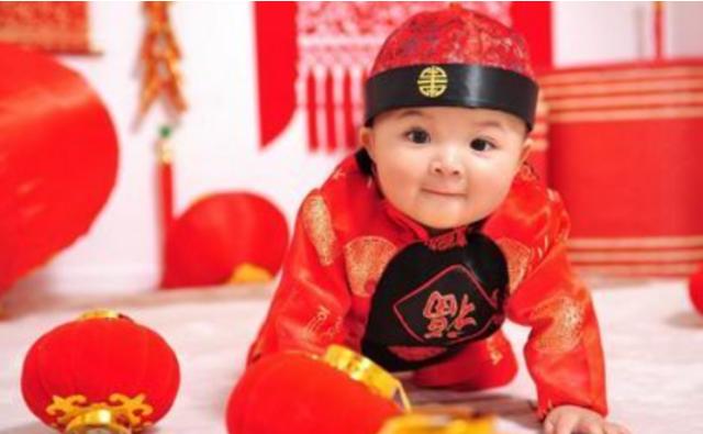 『秘诀』让自家的宝宝成为新年最靓的仔新手妈妈的穿搭秘诀
