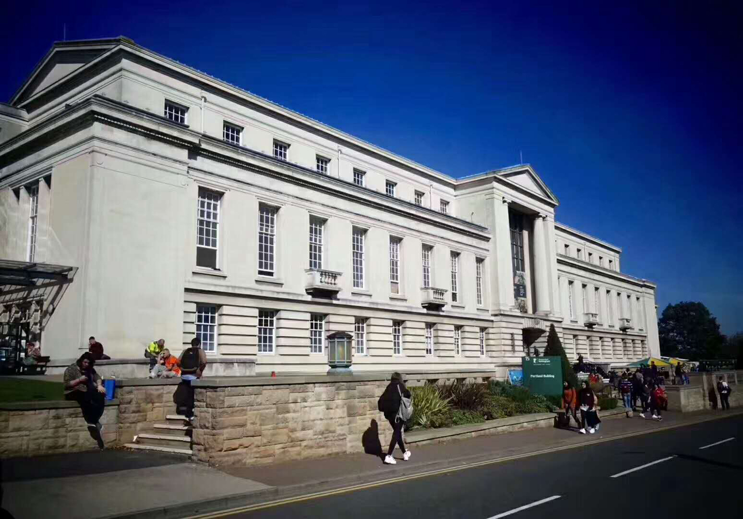 英国留学普利茅斯大学申请条件