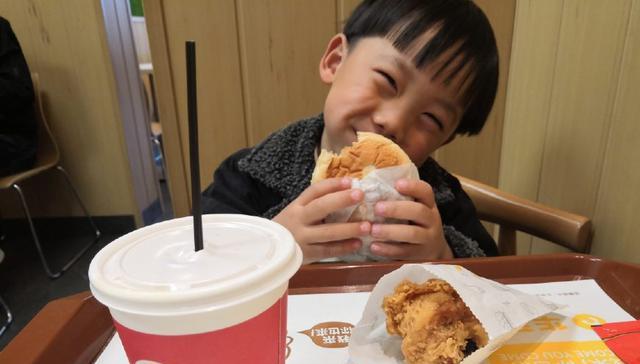 【脾胃】发育停止！儿科医生：3种饭害人不浅，还敢给娃吃6岁孩子脾虚