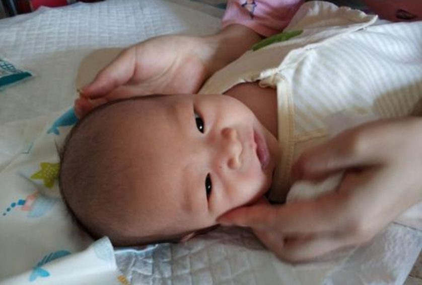 孩子■是缺锌了!医生:易生病长不高,家长别不在乎孩子有4种反应