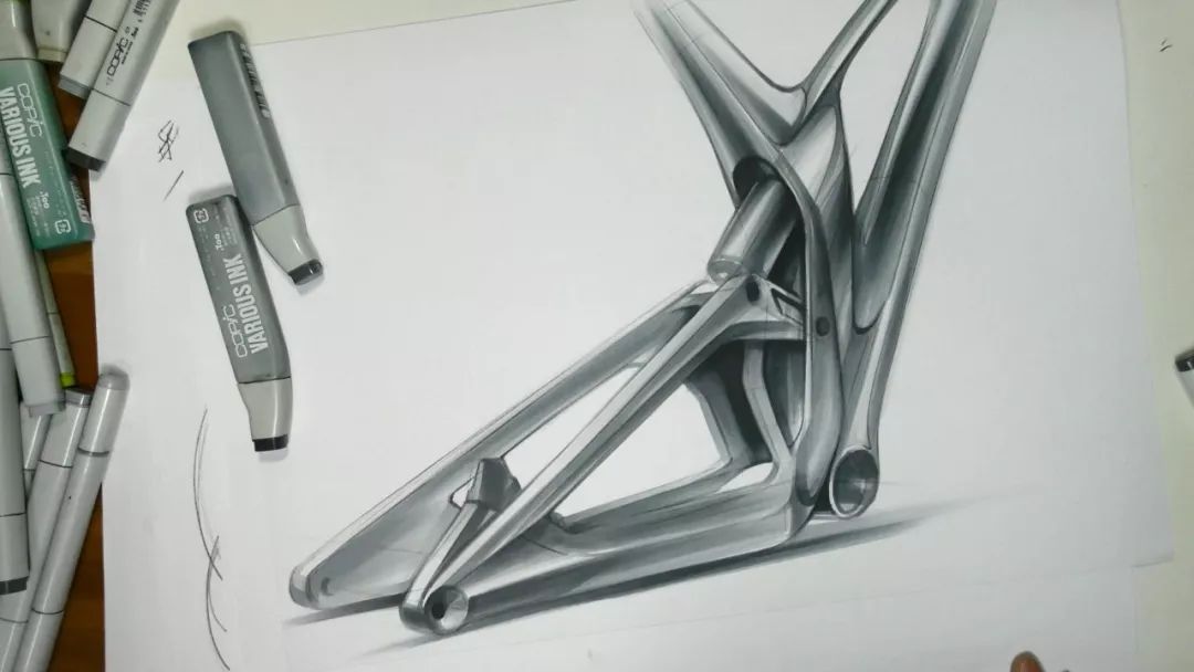 c5软头继续刻画细节光阴,可以画出一些金属质感的光影效果笔触