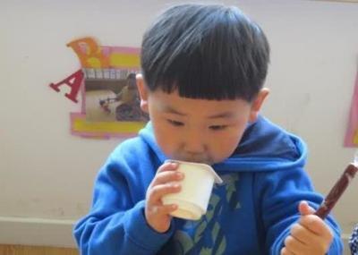 [孩子]进入黑名单！医生：家长别再给孩子吃了3种早饭被称为“毒餐”