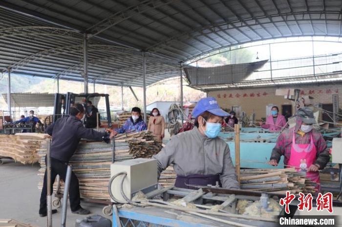 江西省多少人口_江西省城镇人口密集区危险化学品生产企业搬迁改造工作验收(2)