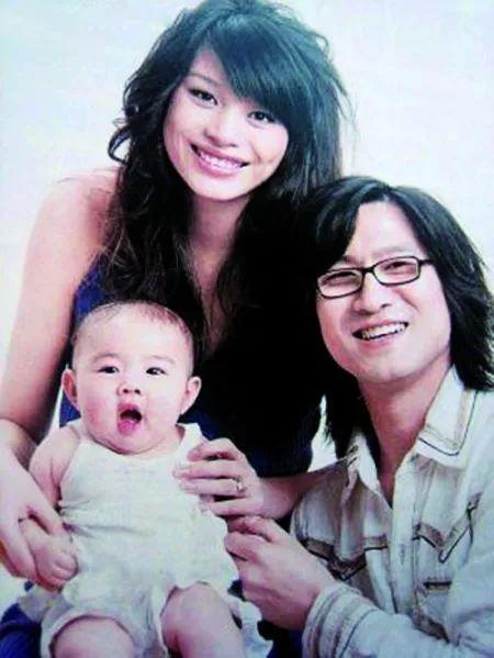 汪峰第三任妻子康作如近照曝光，40岁气质出众，