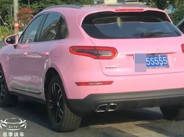 偶遇粉色女神定制版suv,18万的车,开出卡宴的气势