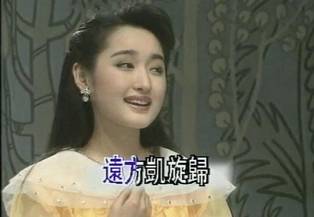 原创甜歌天后杨钰莹真的像照片那么美吗这组老照片足以见证