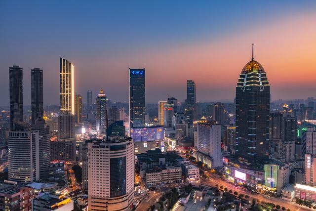 2021gdp超万亿城市_万亿gdp城市地图