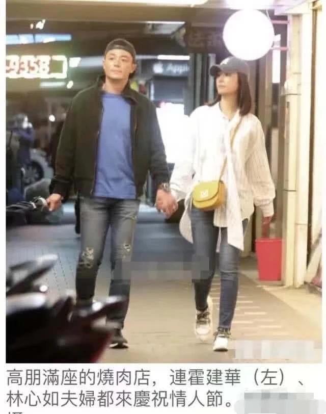 力破离婚谣言！霍建华林心如带女儿度假，幸福