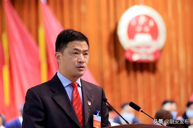 陈都经济总量_我国经济总量照片(2)