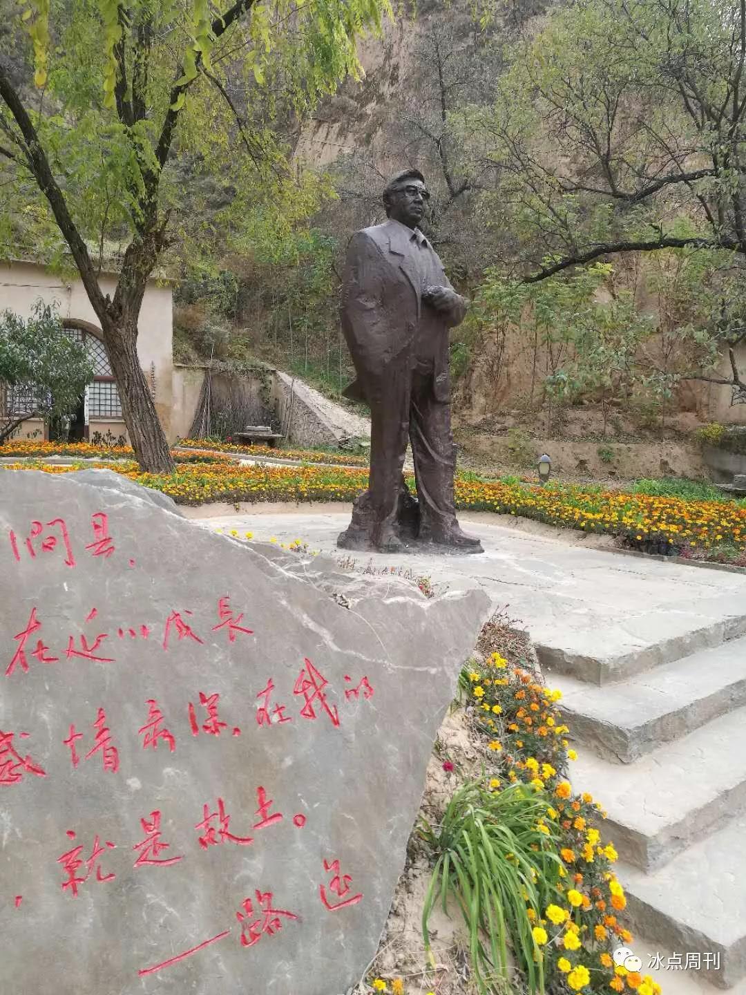梦境解析，老家门前的桃树与蛇群缠绕的深层含义