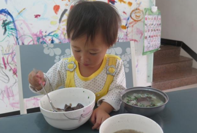 孩子■让孩子有个好脾胃,不是“病秧子”儿科医生:改掉2个带娃习惯