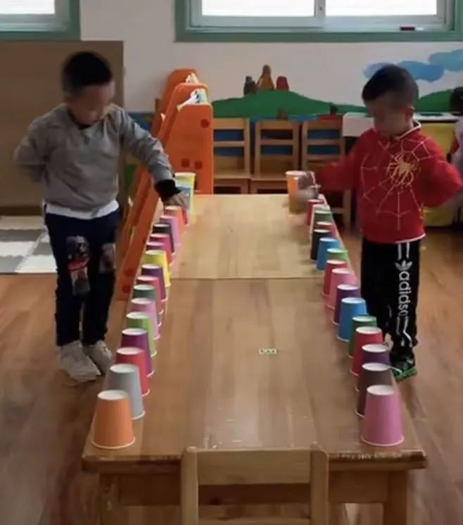 玩法二:《纸杯陀螺》