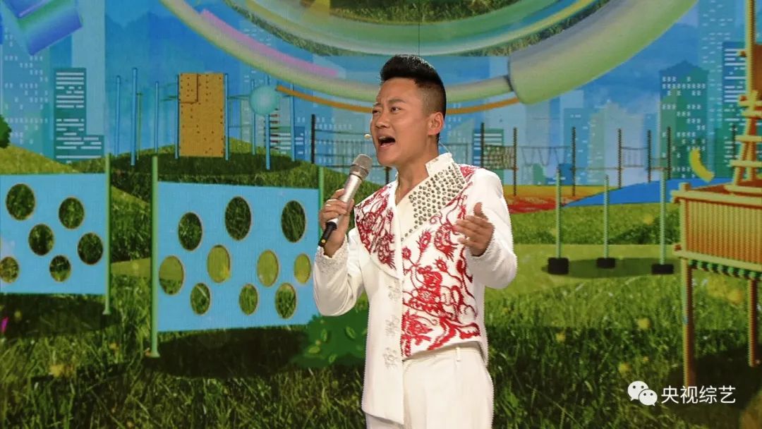 【陕北小伙学习唢呐一路艰辛】