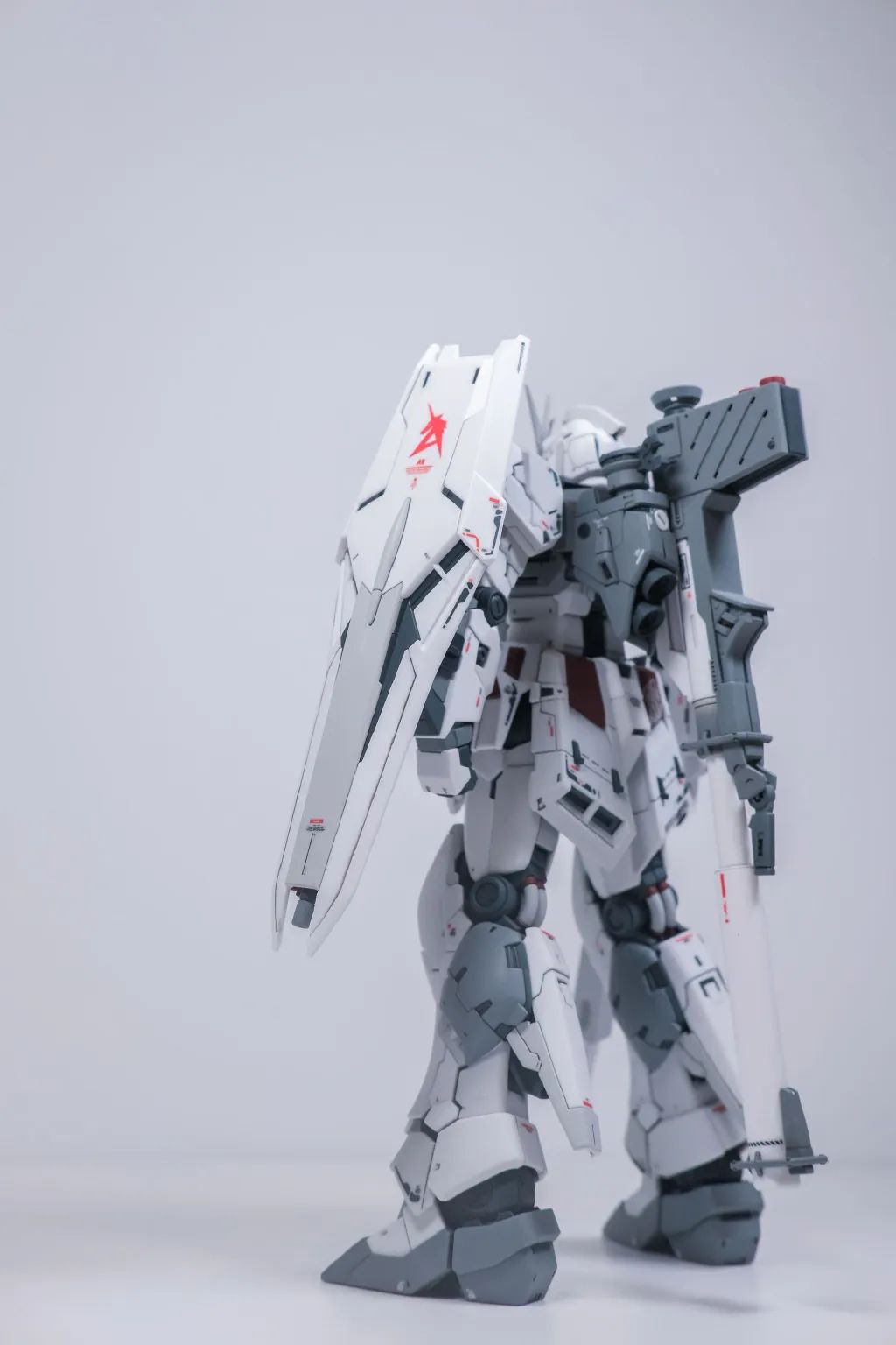 [小t高达秀]rg牛直做 灰牛配色_装甲