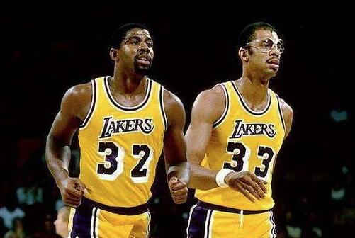 【杜兰特】最想和谁当队友？湖人队史第一中锋点名杜兰特 球迷：咋没选老詹，